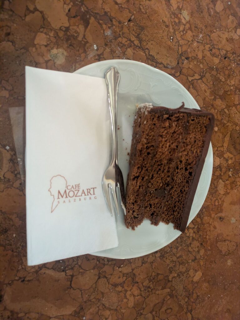 Pxl 20251228 1506395738283479252793405737.jpg