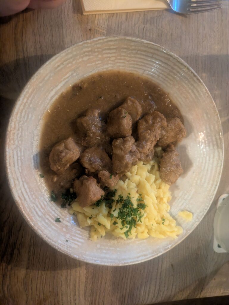 Pxl 20251228 1811222001693635258222431726.jpg